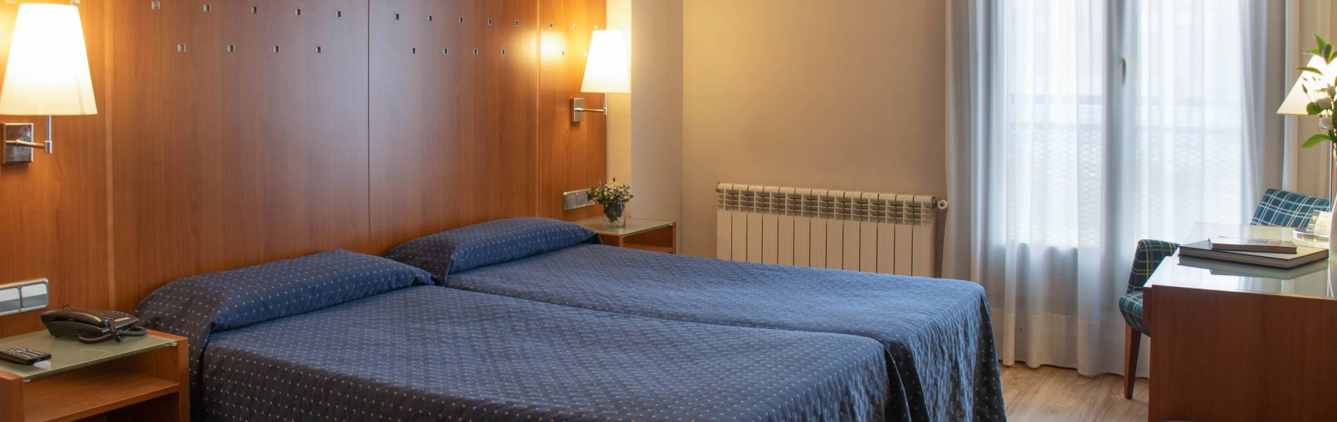 Hotel J.Balmes Vic galeria
